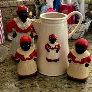 Vintage Aunt Jemimah pitcher and figurine set with tooth pick holder